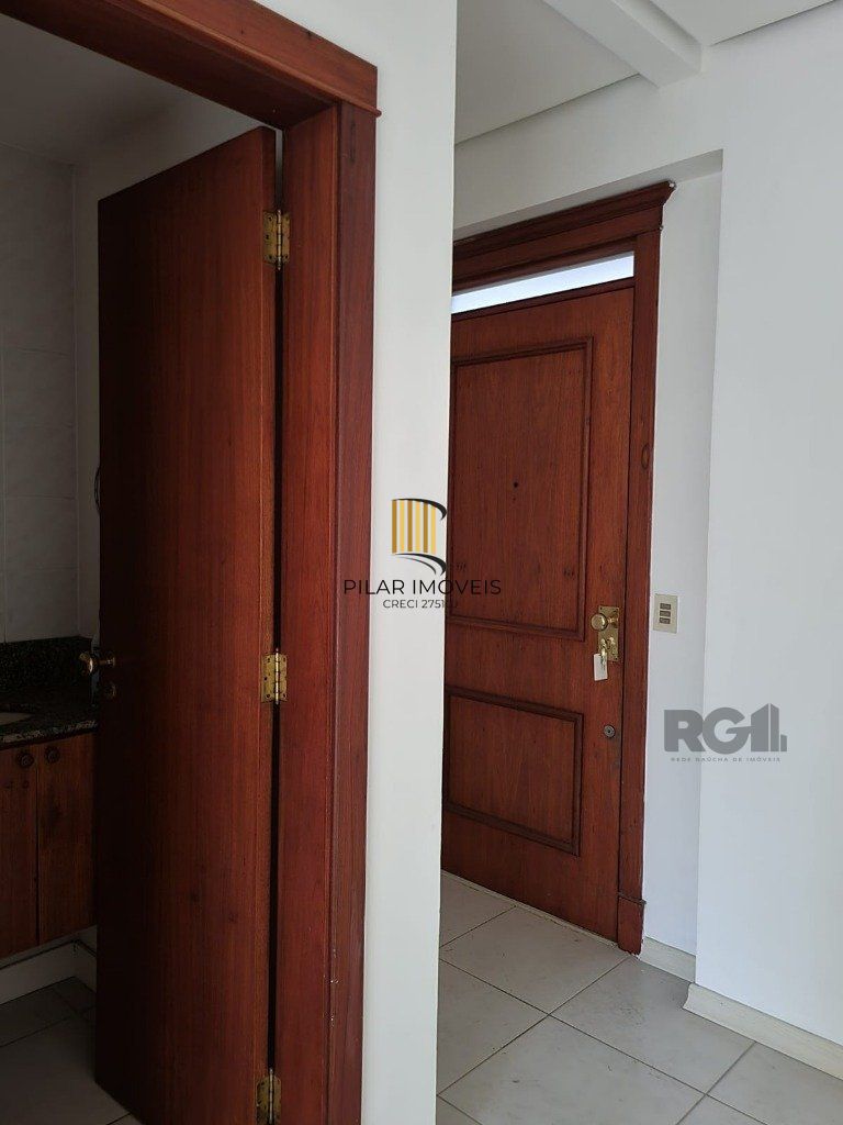Sala com 2 ambientes e vaga