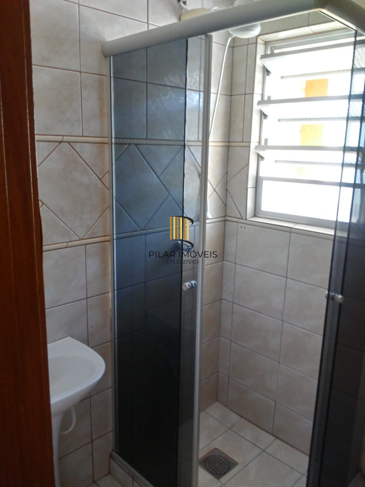 Apartamento dois dormitórios, ensolarado