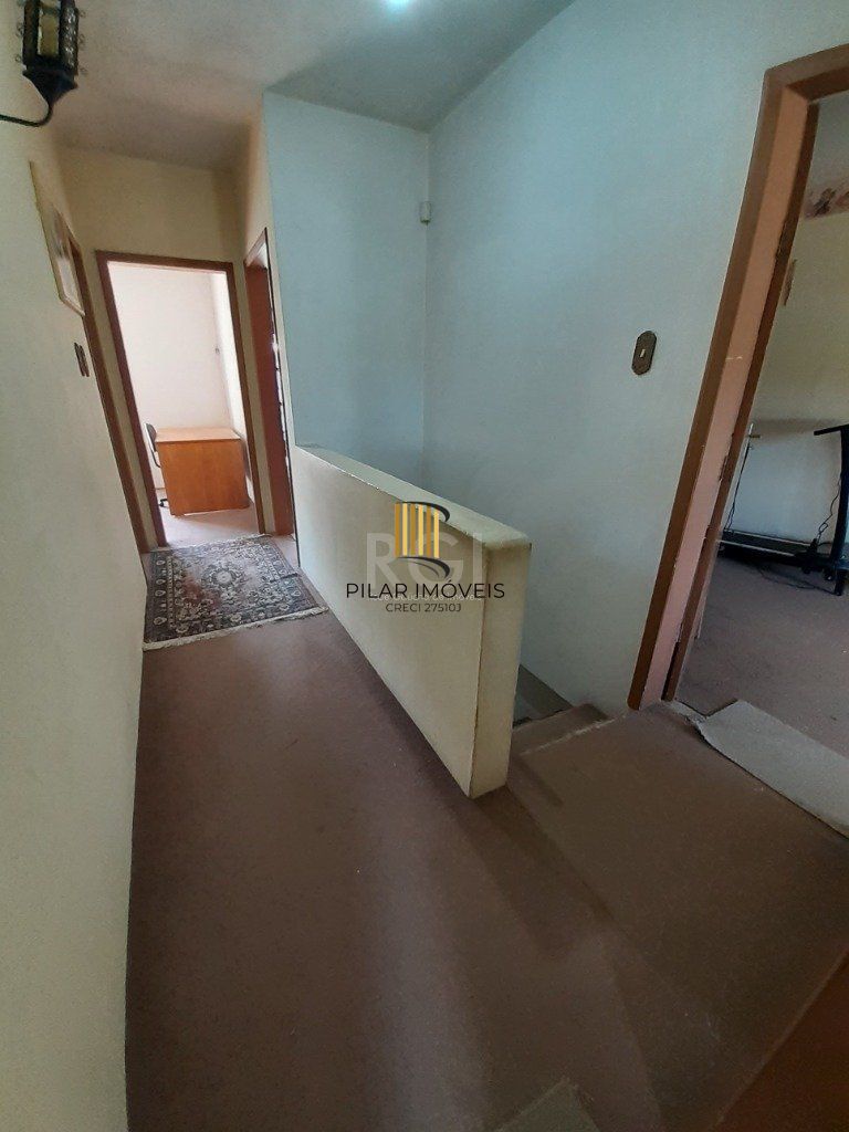 Casa para Venda - 185m², 4 dormitórios, sendo 1 suites, 2 vagas - Jardim Sabará