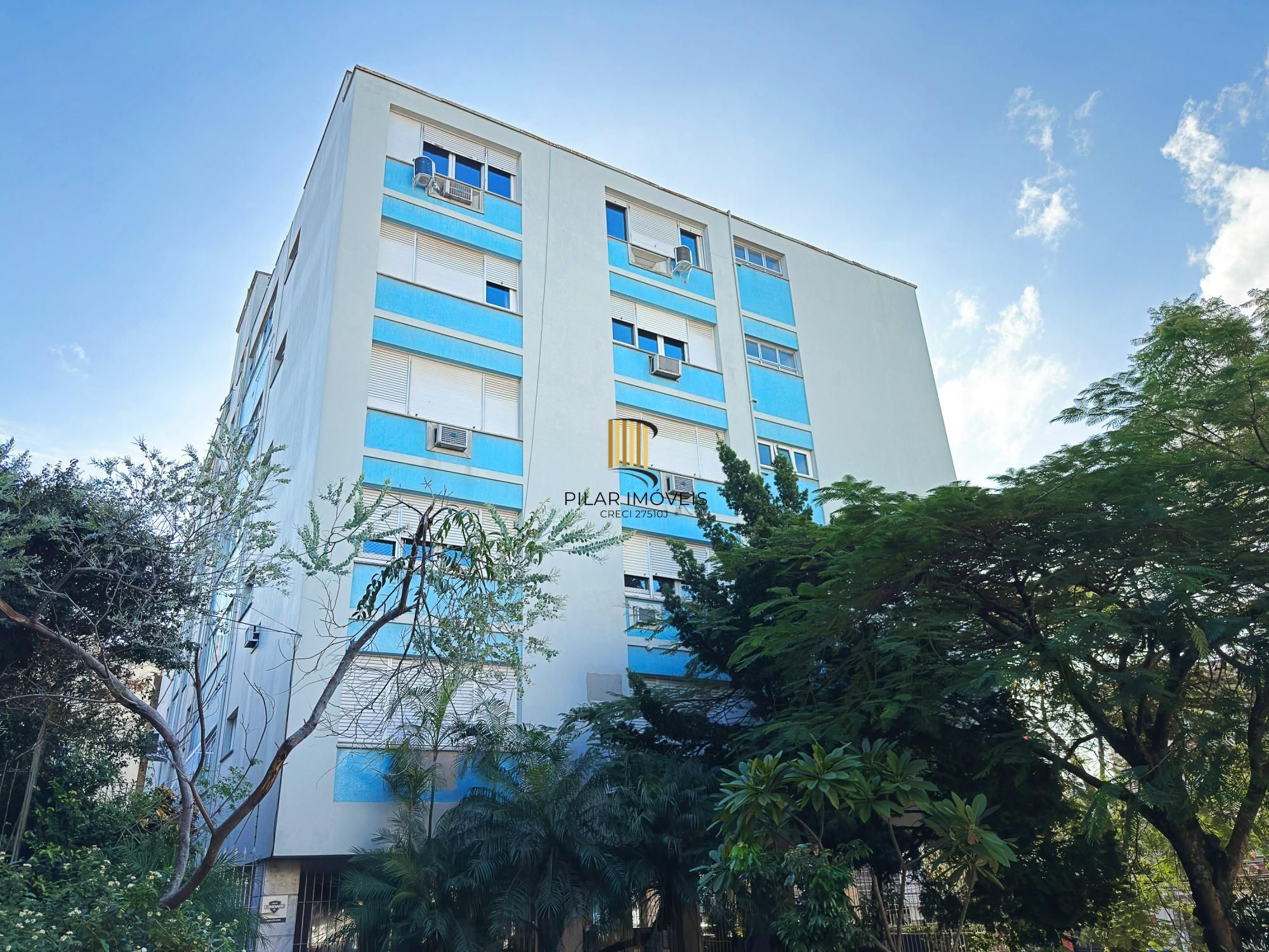 231,8 m², 3 dormitórios com suíte, 1 vaga