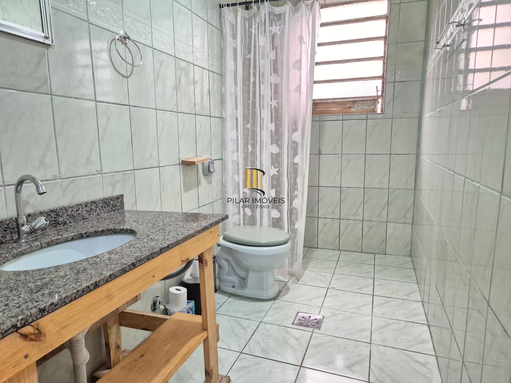 Um dormitório em 50m²