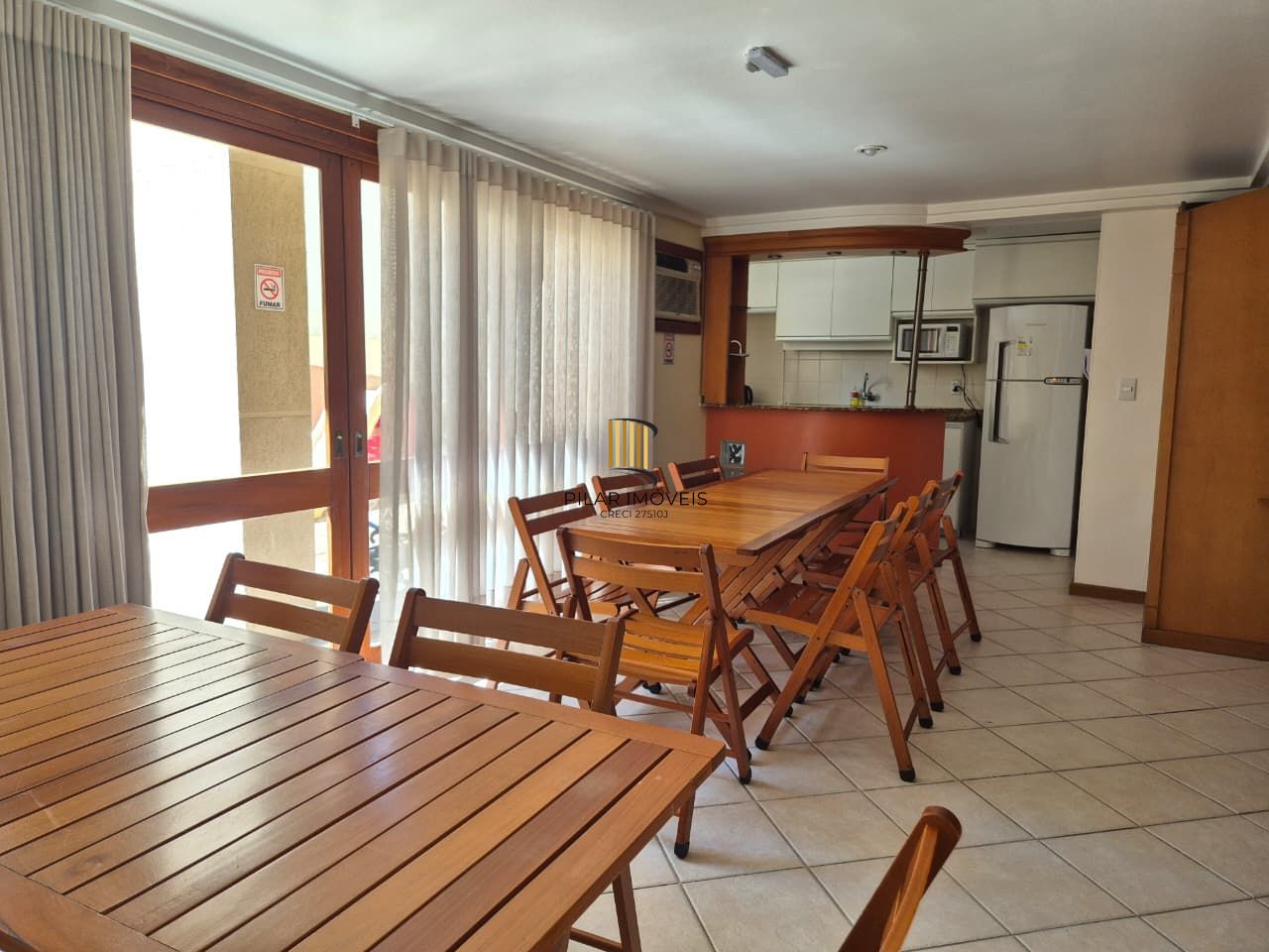 3Dormitórios com 99,80m privativos.