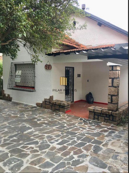 Casa - 3 dorms. 3 vagas - 150 m² - Santa Tereza