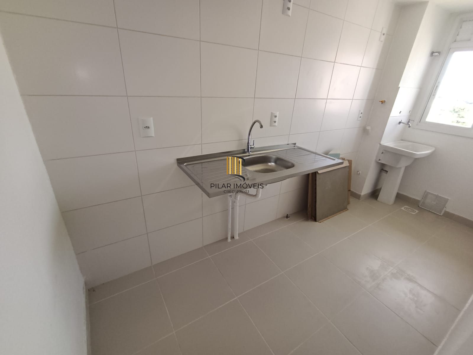 Apartamento em Porto Alegre, no bairro Vila Nova, com 2 dormitório
