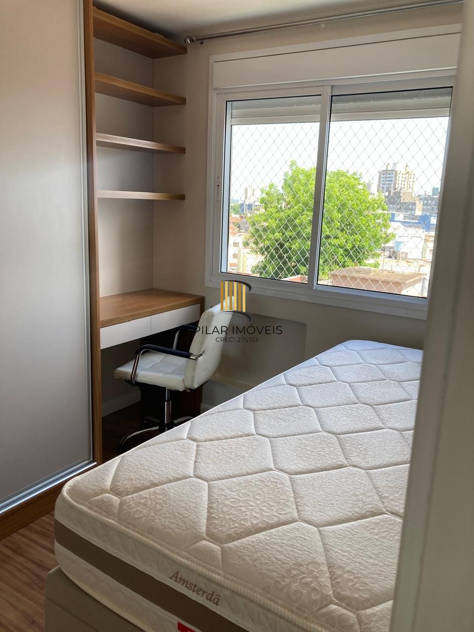 Apartamento 2 dormitórios com suíte e vaga coberta escriturada