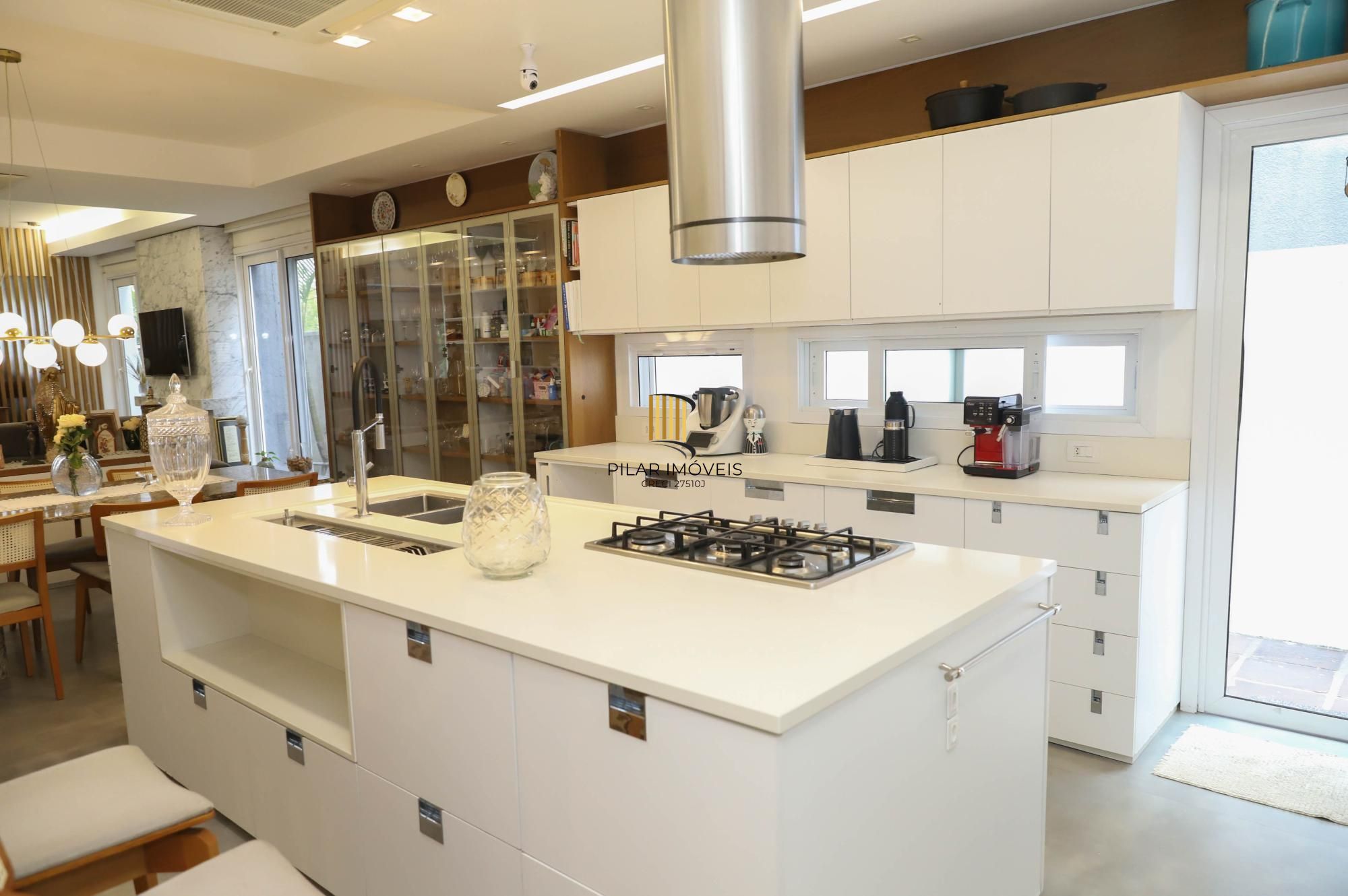 Terraville com 5 suítes