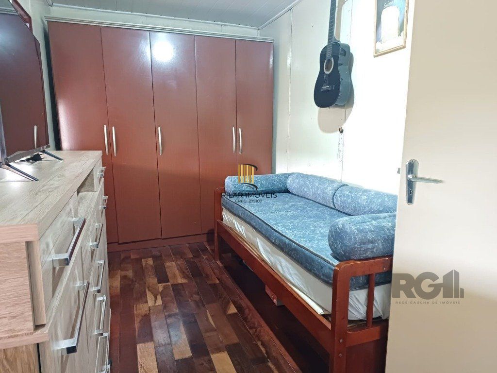 Casa térrea com salão de festas