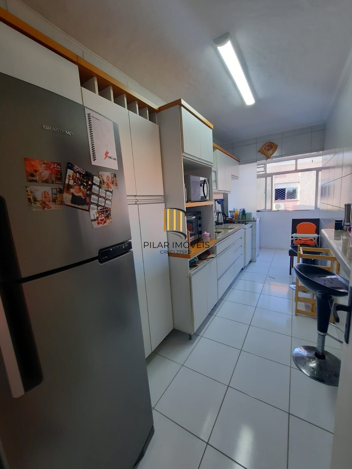 Apartamento dois dormitórios,  uma garagem e vaga rotativa