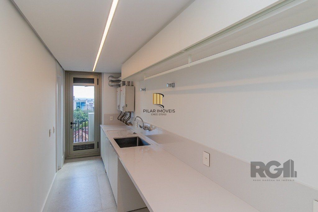 apartamento - 4 dormitórios - 4 vagas - 388,44 m² - Moinhos de Vento