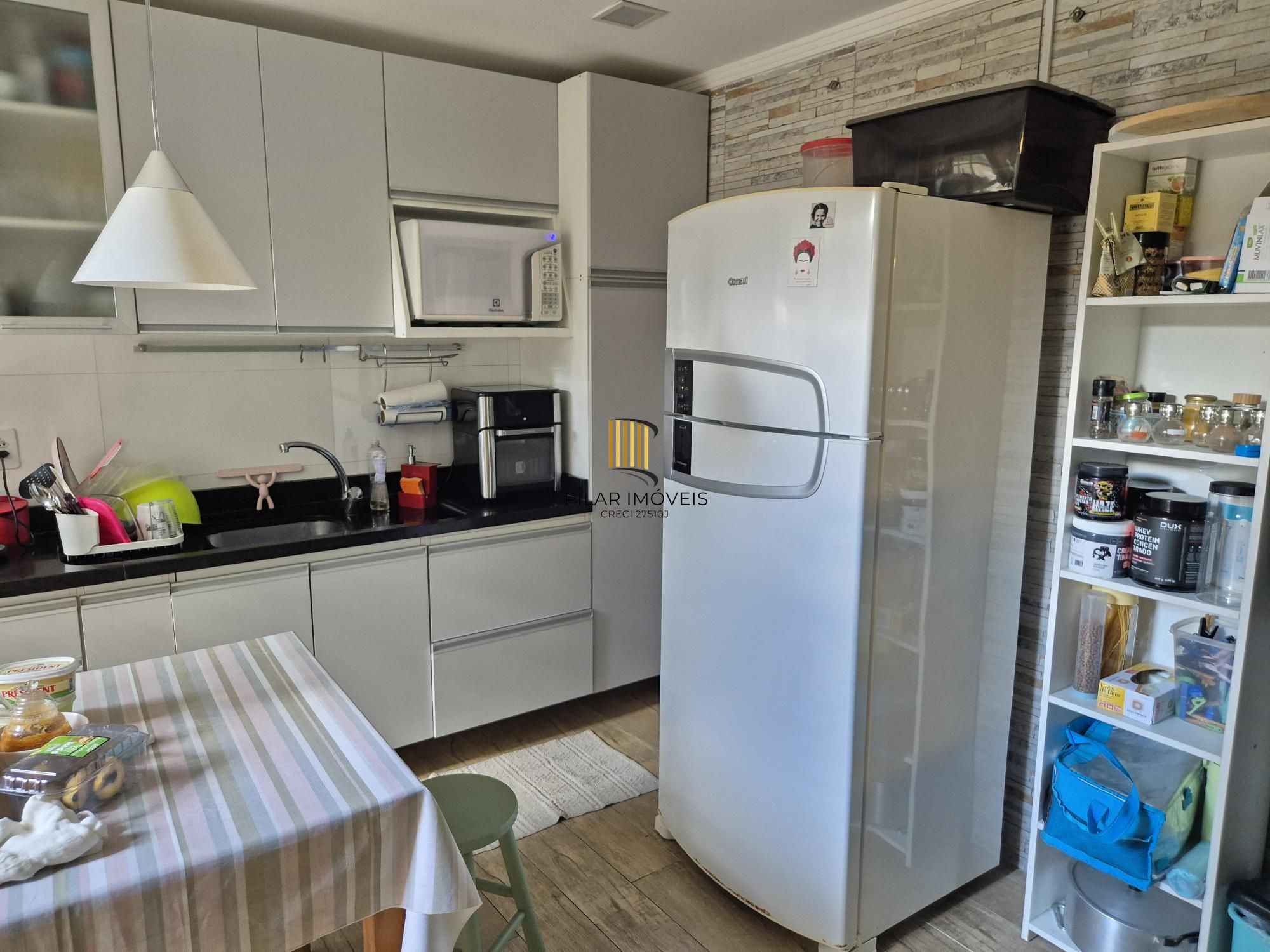 Casa de condominio com infra