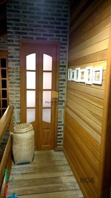 Casa 4 dormitórios no bairro Hípica