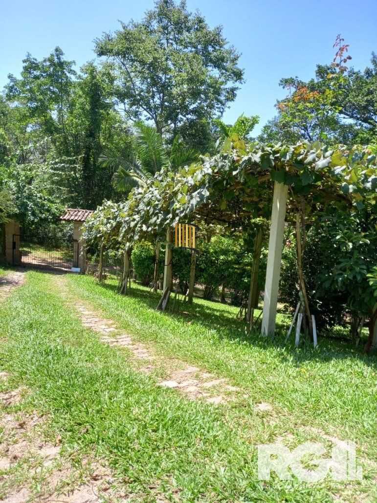 Sítio à venda na Estrada das Quirinas