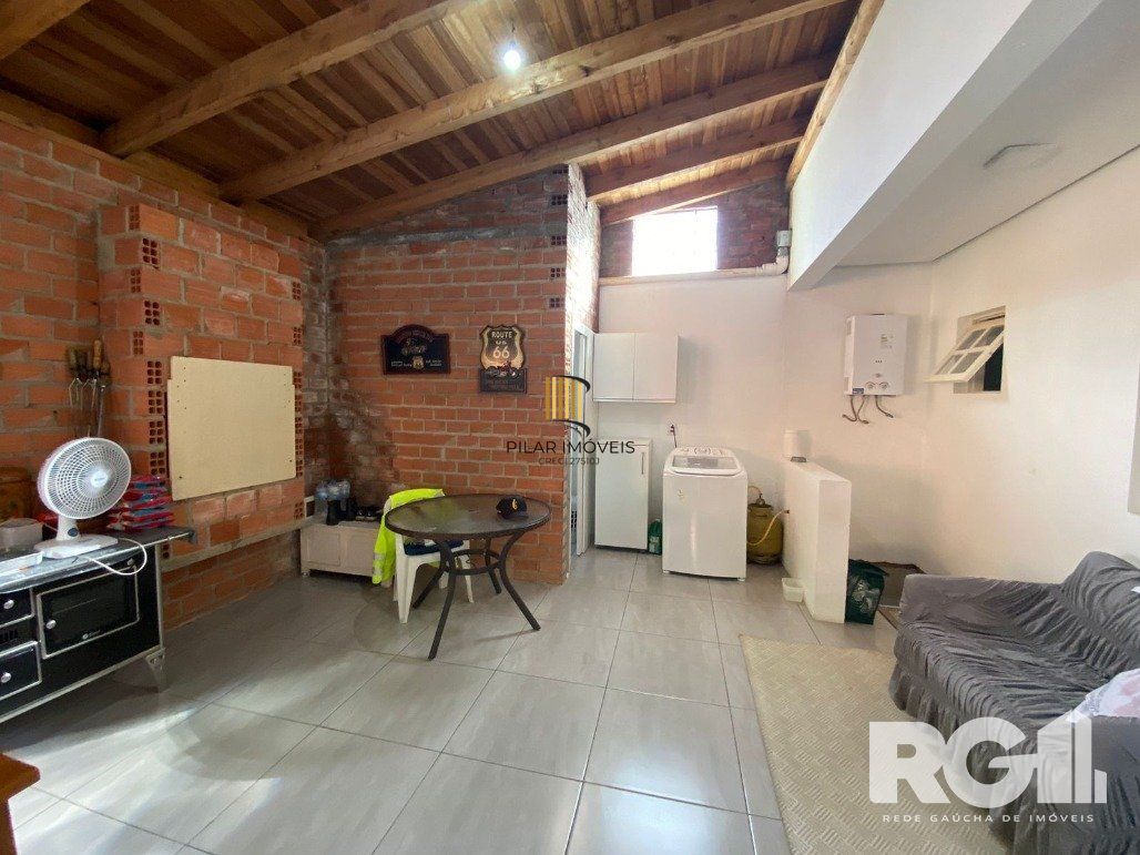 Casa 2 dormitórios no bairro Campo Novo