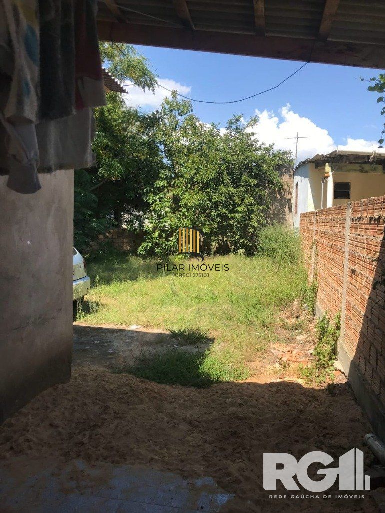 Casa 2 dormitórios no bairro Lami