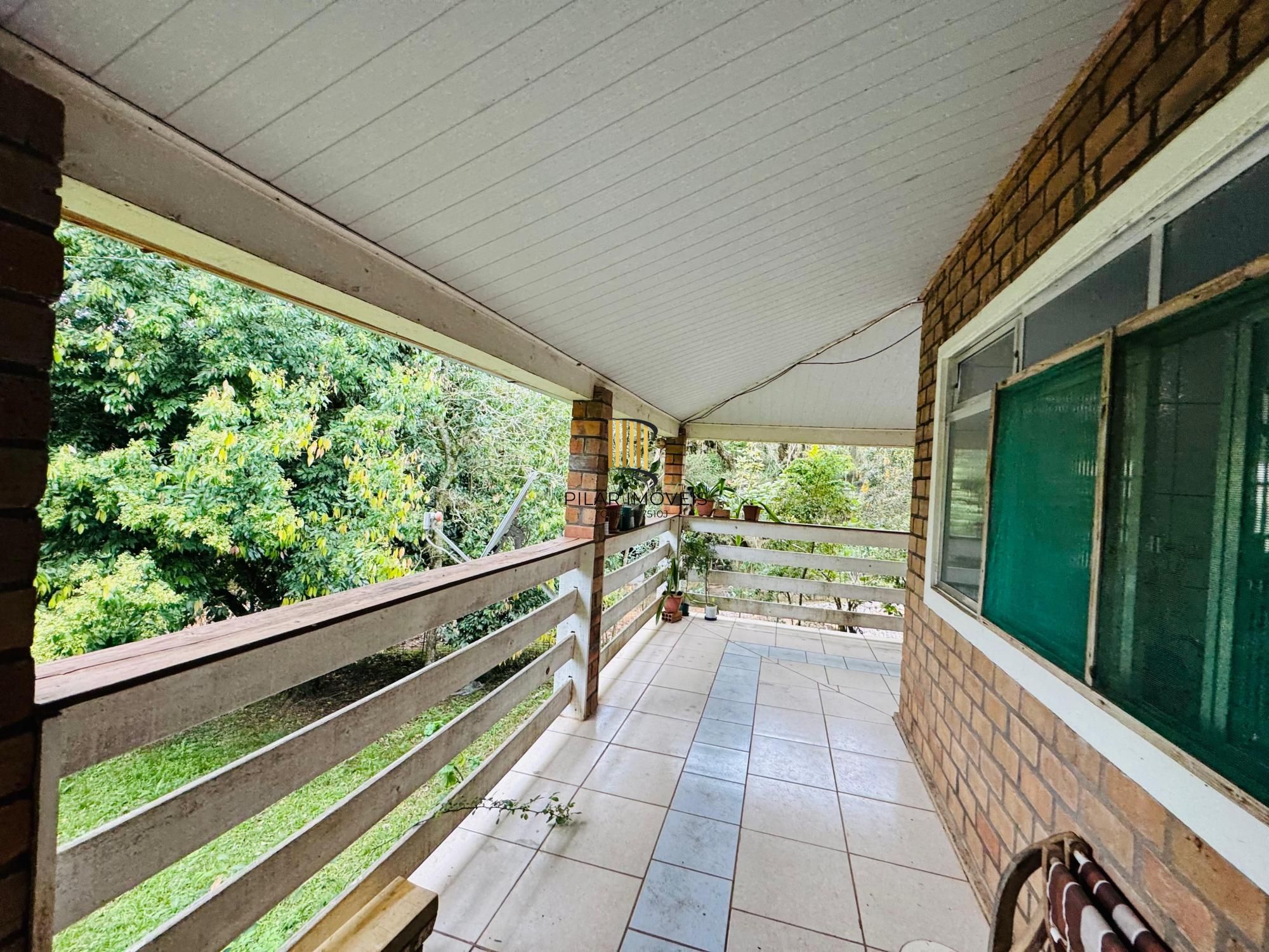 Sítio 2 dormitórios no bairro Canta Galo