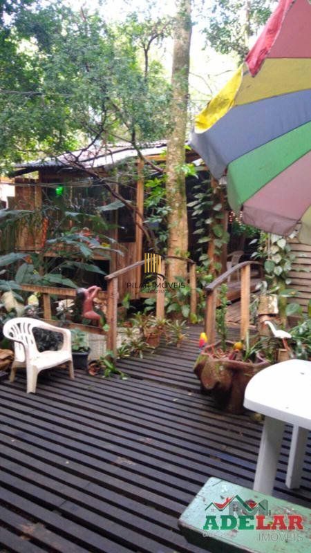 Apartamento no bairro Itapuã