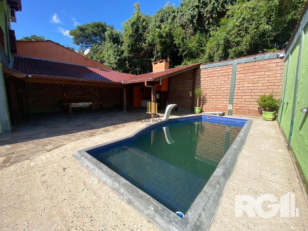 Casa 4 dormitórios no bairro Belém Velho