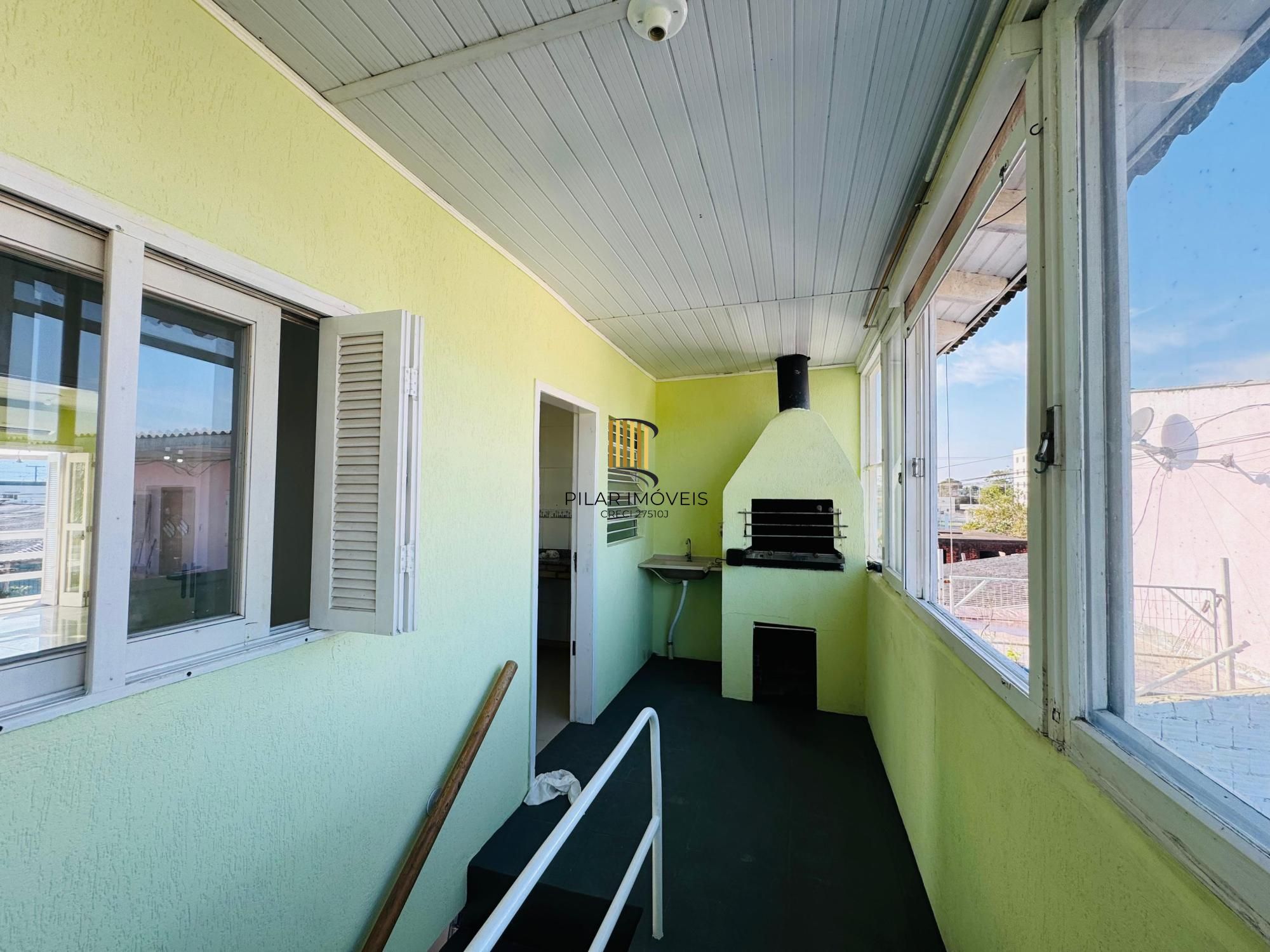 Casa 2 dormitórios no bairro Restinga