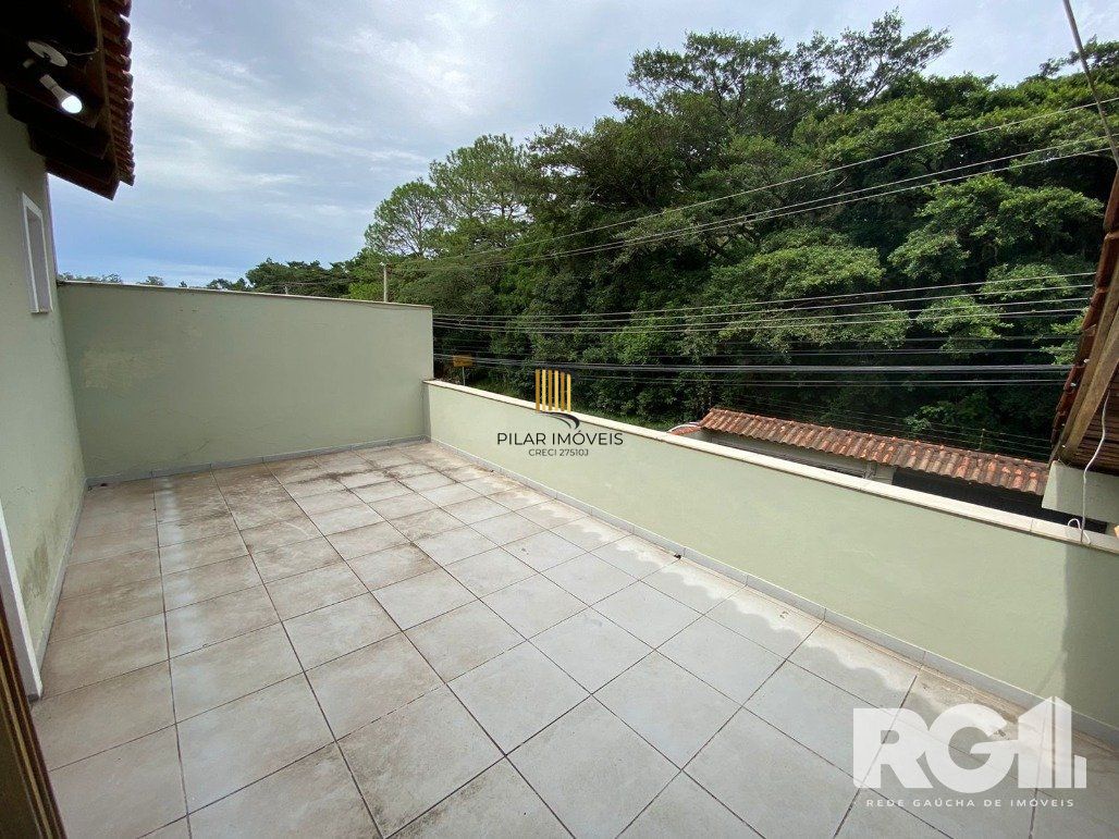 Casa 3 dormitórios no bairro Hípica