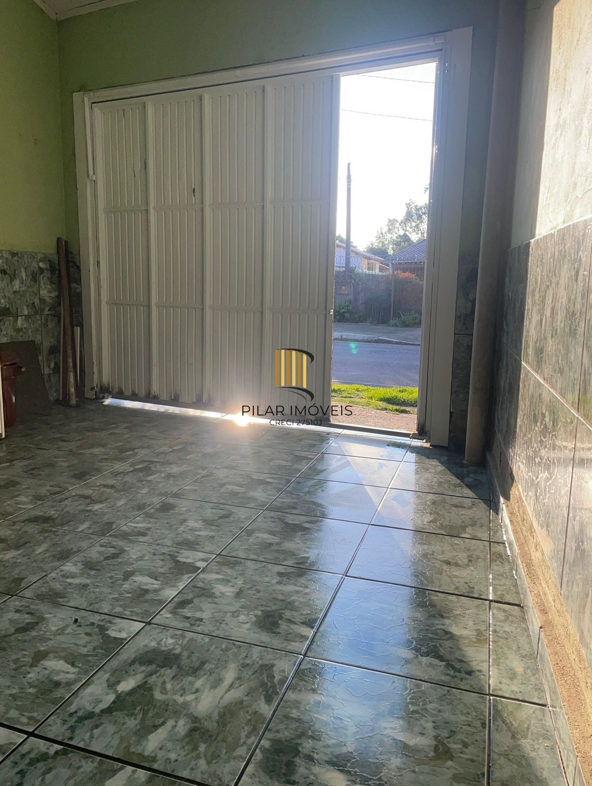 Casa 3 dormitórios no bairro Restinga