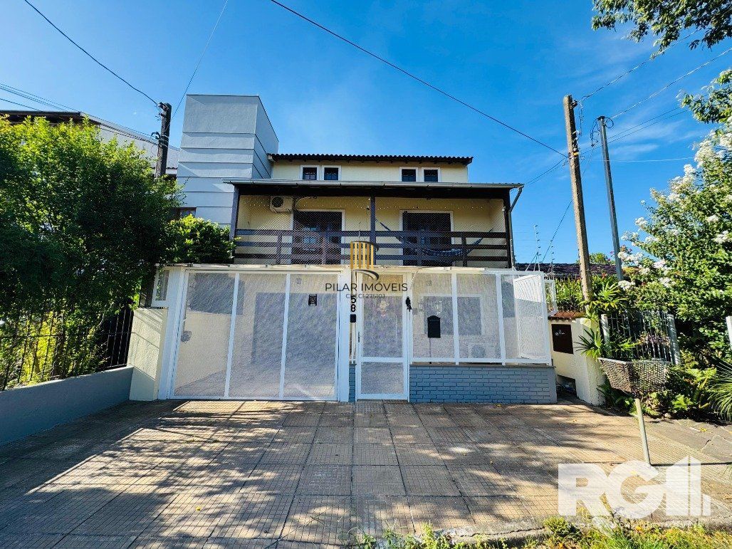 Casa 4 dormitórios no bairro Hípica - Pilar Imóveis
