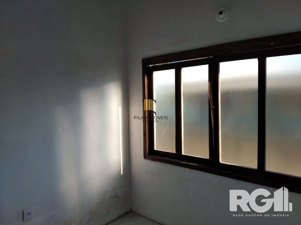 Casa 2 dormitórios no bairro Lami