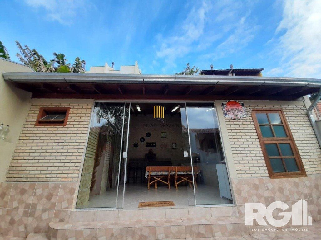 Casa 3 dormitórios no bairro Espírito Santo