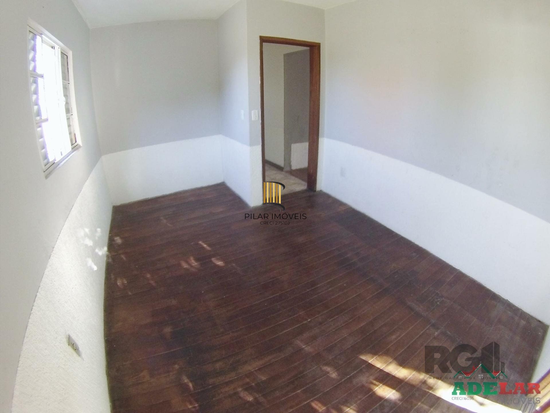 Casa 3 dormitórios no bairro Ponta Grossa