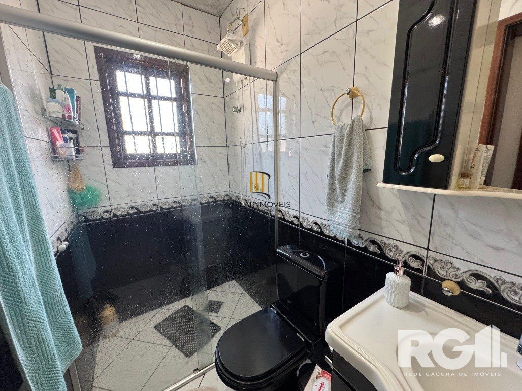 Casa 3 dormitórios no bairro Hípica