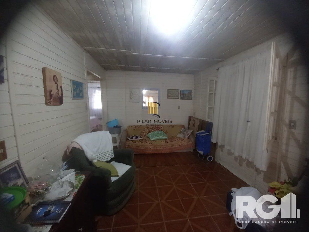 Casa 2 dormitórios no bairro Lami