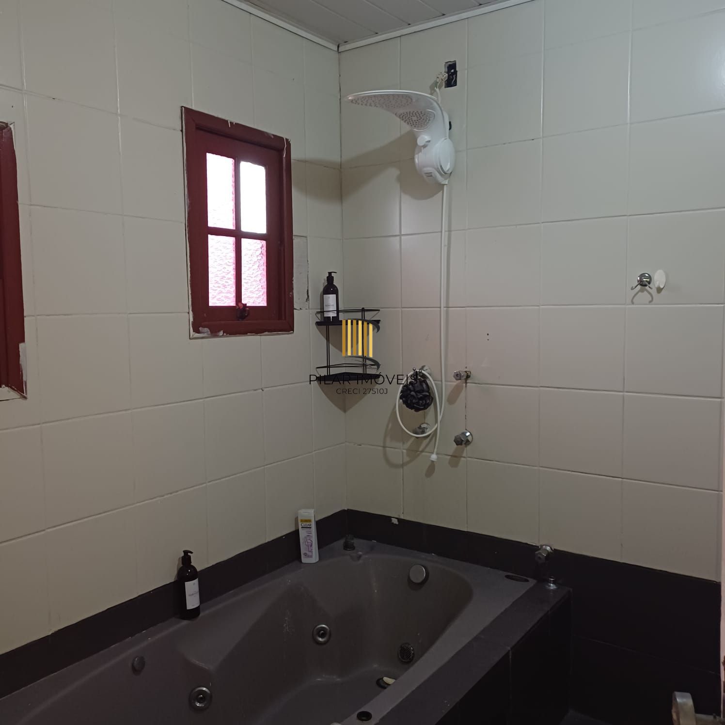 Casa 3 dormitórios no bairro Nonoai