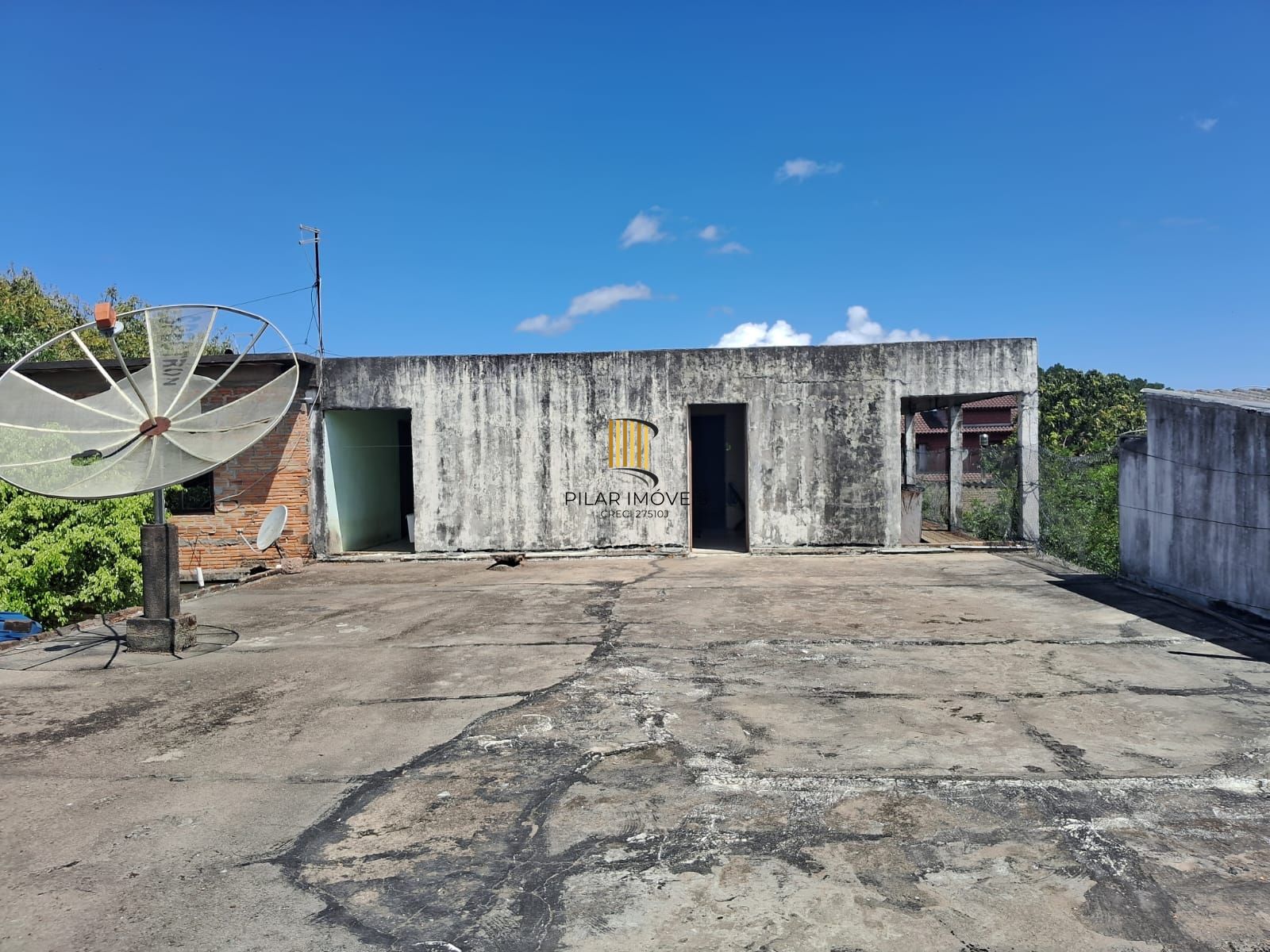 Prédio Comercial 2 dormitórios no bairro Centro (Itapuã)