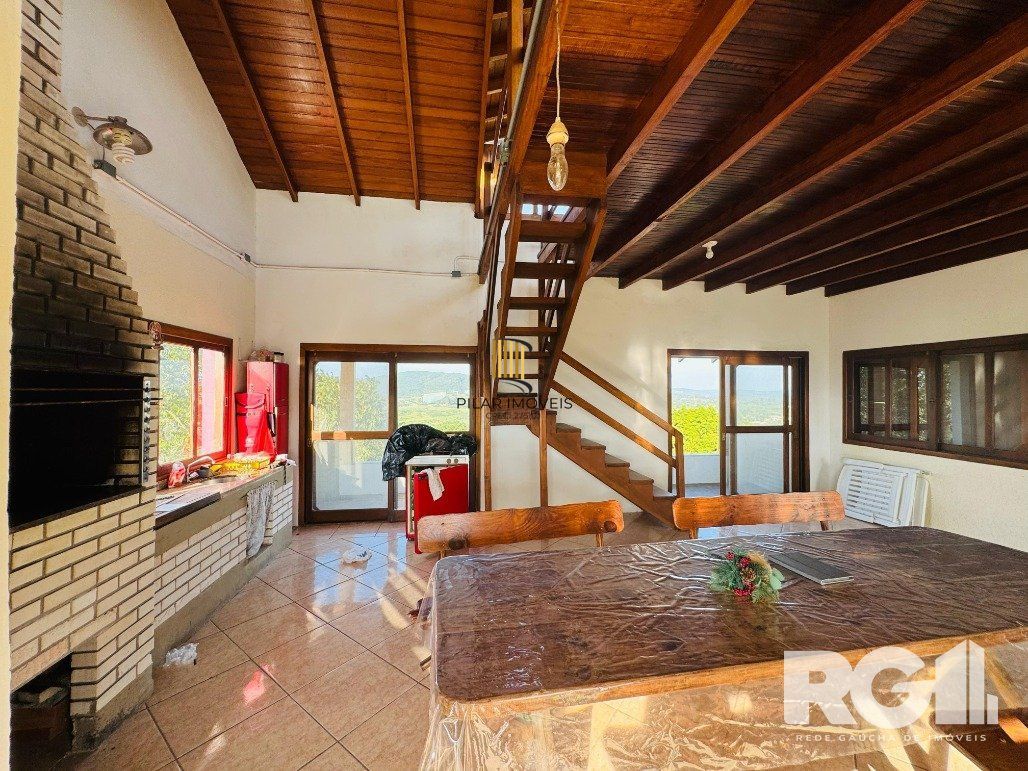 Casa 6 dormitórios no bairro Lageado