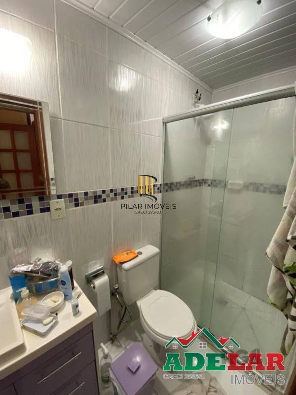 Casa 3 dormitórios no bairro Restinga