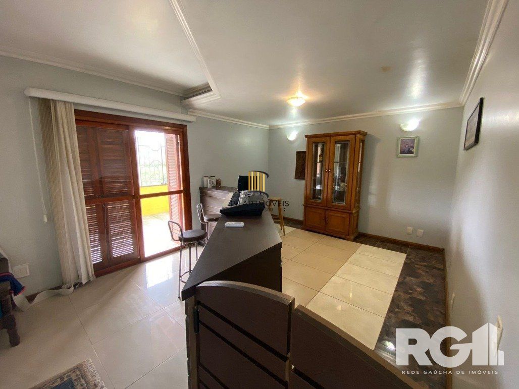 Casa 3 dormitórios no bairro Hípica