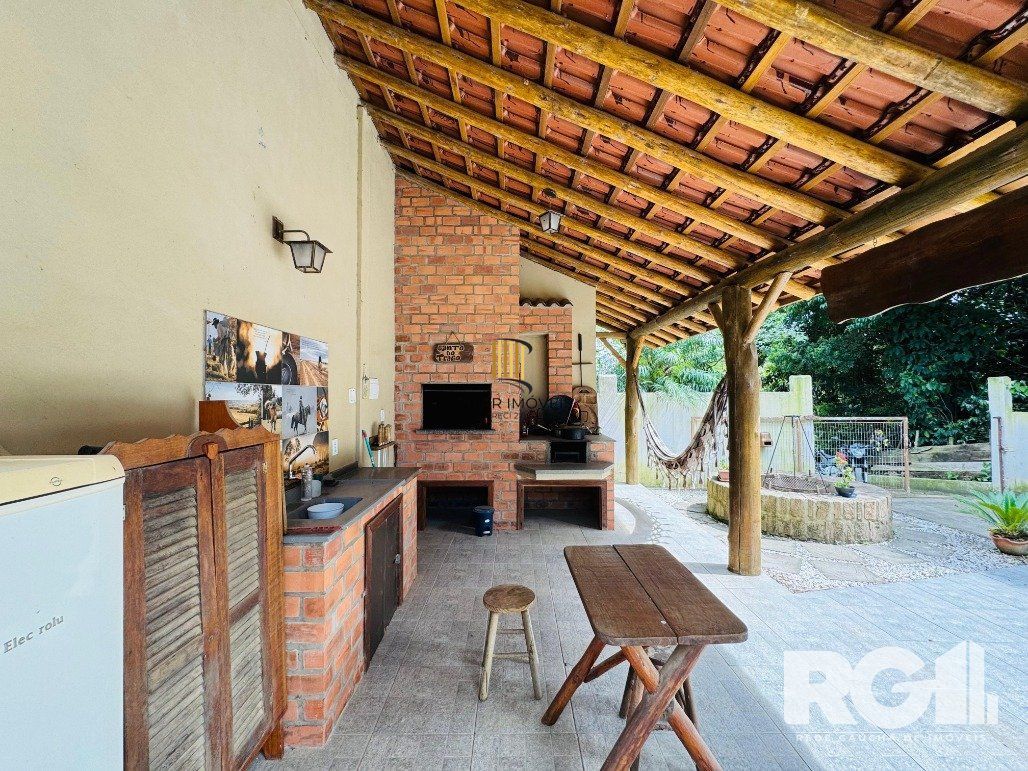 Casa 3 dormitórios no bairro Lageado