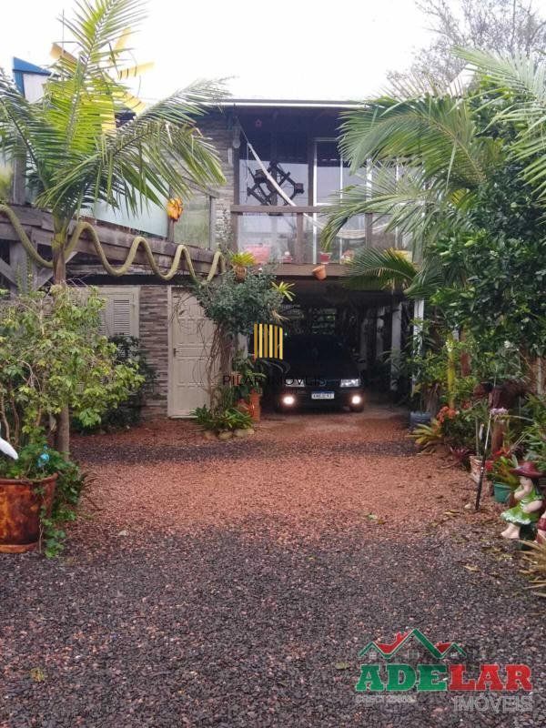Apartamento no bairro Itapuã