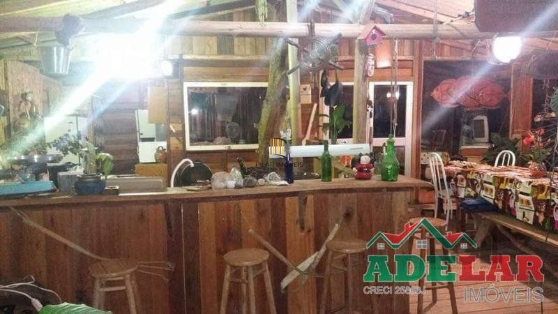 Apartamento no bairro Itapuã