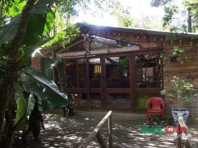 Apartamento no bairro Itapuã