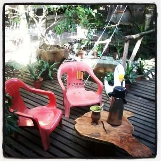 Apartamento no bairro Itapuã