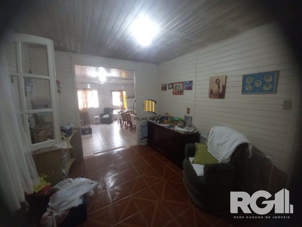 Casa 2 dormitórios no bairro Lami