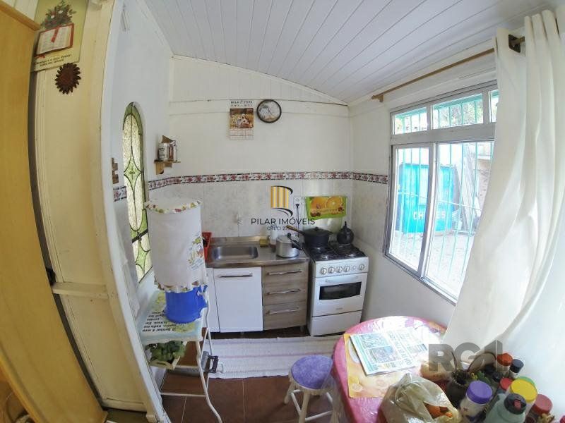 Casa 2 dormitórios no bairro Lami