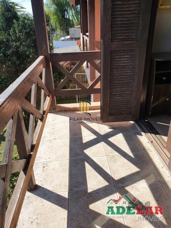 Casa 4 Dormitório(s) Bairro Ponta Grossa