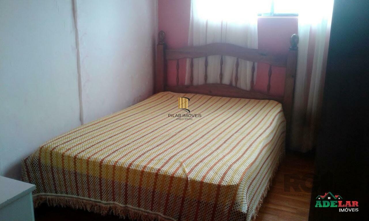 Casa 3 dormitórios no bairro Medianeira
