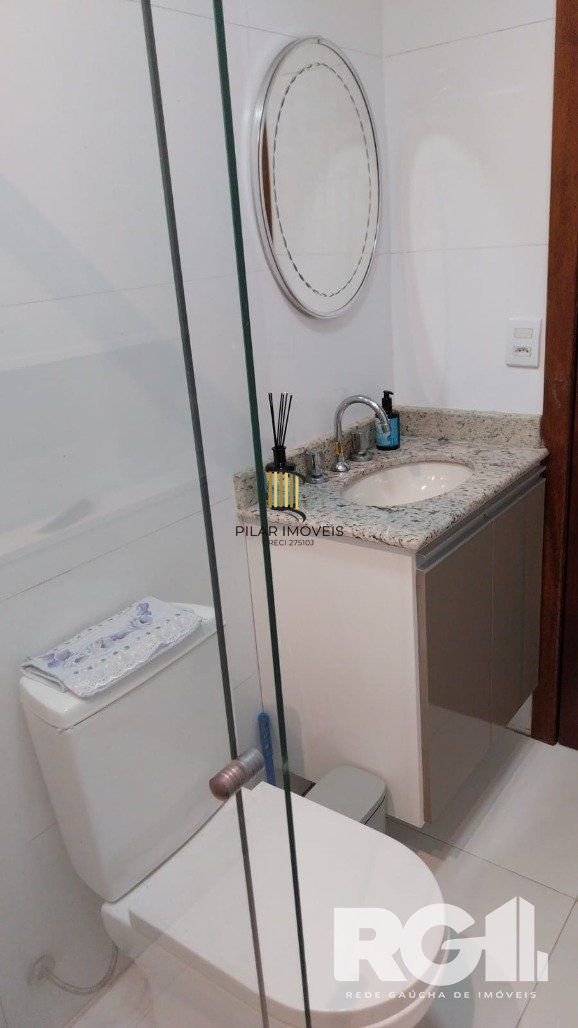 Casa 3 dormitórios no bairro Hípica