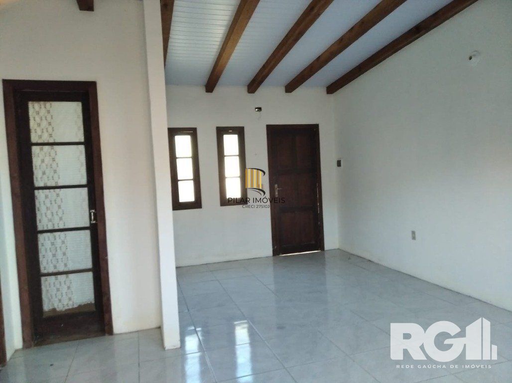 Casa 2 dormitórios no bairro Lami
