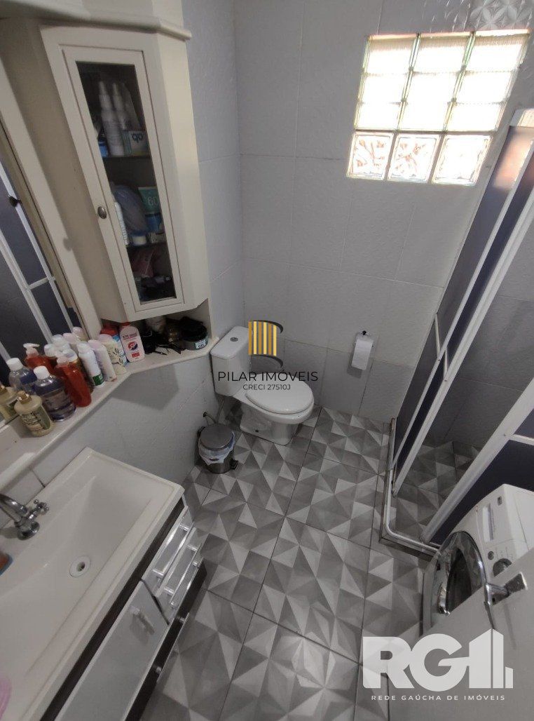 Casa 3 dormitórios no bairro Restinga