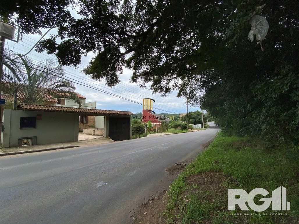 Casa 3 dormitórios no bairro Hípica