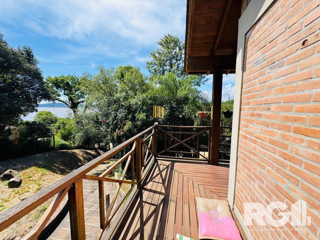 Casa 2 dormitórios no bairro Belém Novo