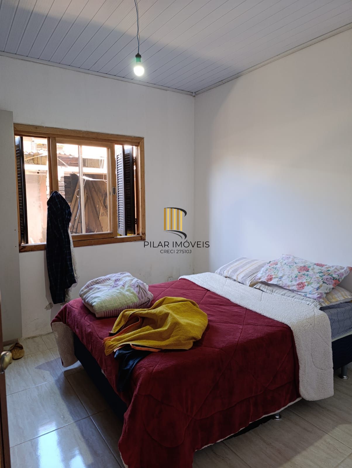 Casa 3 dormitórios no bairro Restinga